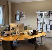 Zentrale Büro-und Lagerfläche mit Rampe in Offenbach mit Stellplätzen - Offenbach am Main Buchrain