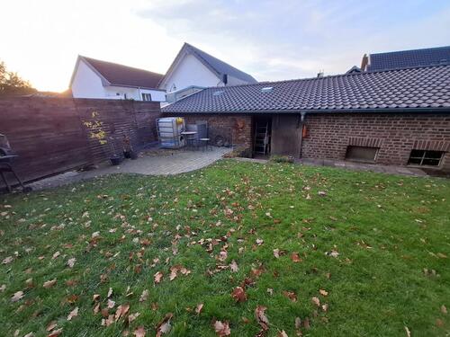 Foto - Einfamilienhaus mit geschlossenem Innenhof in HS zu vermieten