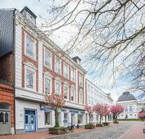 Möblierte 2-Zimmer-Wohnung mit Einbauküche und Tiefgaragenstellplatz– zentral in Rendsburg gelegen