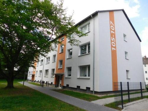 Foto - Einziehen und Wohlfühlen - schöne 2-Zimmer-Wohnung mit Vinylboden und Balkon... bezugsfertig