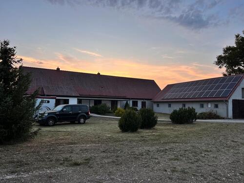Foto - Haus, Bauernhaus, Pferdehof, 3-Seiten-Hof, Hof