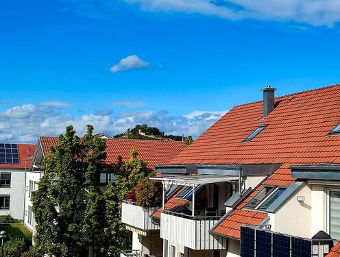 Foto - 2-Zimmer-Wohnung mit Balkon, Einbauküche und Tiefgarage in Weinsb