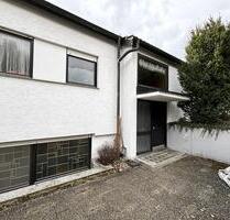 Helle 3-Zimmer-Wohnung mit neuem Boden & sonnigem West-Balkon - Allmersbach im Tal