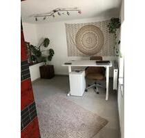 2 Zimmer, Küche, Bad und Terrasse in Schmelz