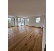 Helle 4-Zimmer-Wohnung mit Balkon in Plüderhausen