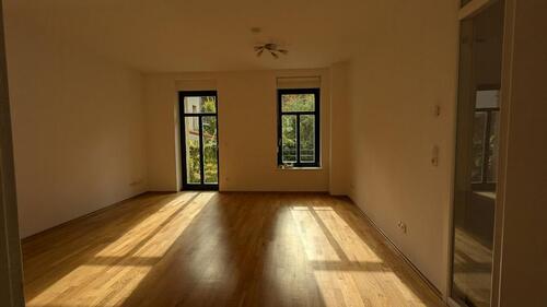 Foto - Gehobene 3-Zimmer-Wohnung mit Fußbodenheizung, Parkett, Terrasse