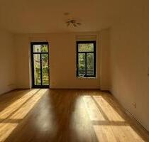 Gehobene 3-Zimmer-Wohnung mit Fußbodenheizung, Parkett, Terrasse - Leipzig Altwest