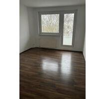 Südstadt: Preiswert mit Balkon! - Halle (Saale) Gesundbrunnen