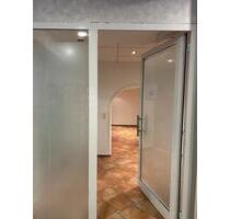 Ladenlokal Gewerbefläche - 800,00&nbsp;EUR Kaltmiete, ca.&nbsp; 30,00&nbsp;m&sup2; in Siegen (PLZ: 57072)