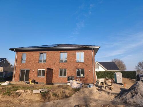 Foto - Erstbezug! Moderne geräumige Doppelhaushälfte in Bohmte!