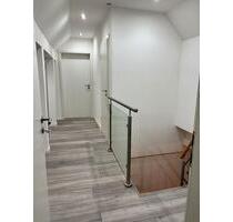 ***Sanierte Maisonette-Wohnung im Herzen von Altrip***