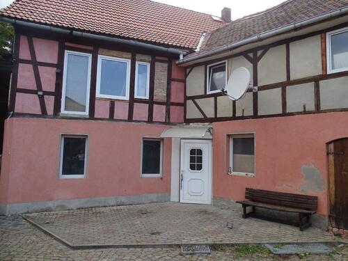 Foto - Haus mit großem Garten - 100.000,00&nbsp;EUR Kaufpreis, ca.&nbsp; 160,00&nbsp;m&sup2;