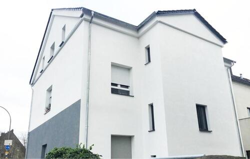 Foto - Helle, kernsanierte 4,5-Zimmer-Wohnung ideal als WG geeignet