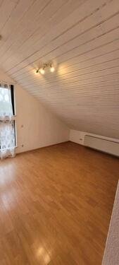 Foto - Etagenwohnung zur Miete in Floh-Seligenthal