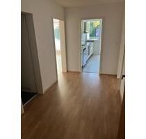 Exklusive 2-Raum-EG-Wohnung mit Balkon und Einbauküche in München