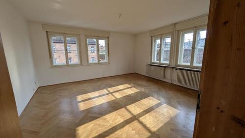 Foto - Schöne sonnige Altstadtwohnung mit Ebk. und Parkett