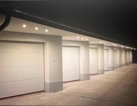 Foto - Schöne moderne Einzelgarage mit Strom