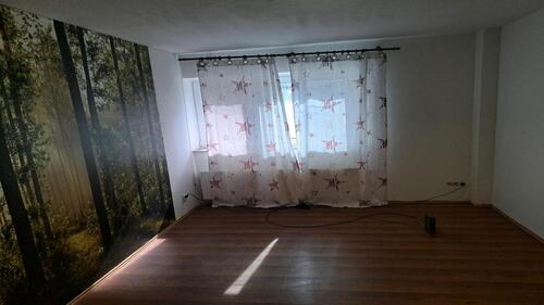 Foto - 1 großes Zimmer zu vermieten - 370,00 EUR Kaltmiete,