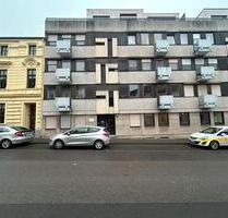 Großzügige 2-Zimmer-Wohnung mit umlaufenden Balkon, Terasse und mordernisiertem Bad - Mönchengladbach