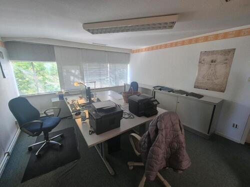 Foto - Büro Flughafen Braunschweig neben der TU Möbeliert Luftfahrt