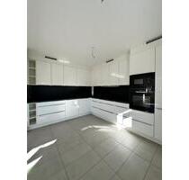 3 Raum Dachgeschosswohnung 85m2 - Berlin Lichtenberg
