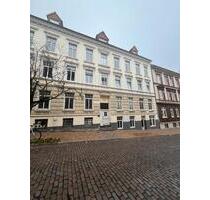 Familien- und WG-geeignete Altbauwohnung von 1900 in der Friesischen Straße - Flensburg