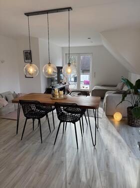 Foto - Lichtdurchflutete Dachgeschosswohnung in traumhafter Ruhe – Ihr neues Wohlfühlzuhause