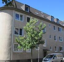 Vogelnest in schöner Lage: günstige 2-Zi.-DG mit großer Küche-; 2er WG geeignet - Mülheim an der Ruhr