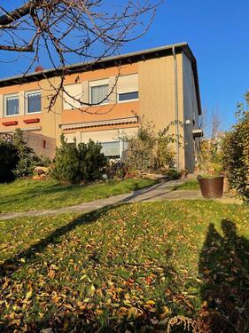 Foto - Doppelaushälfte provisionsfrei(!) mit zwei Stellplätzen + Garage