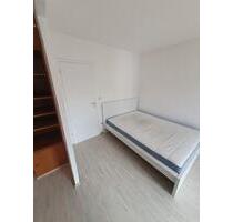 Großes WG-Zimmer + Balkon - 550,00&nbsp;EUR Kaltmiete, ca.&nbsp; 32,00&nbsp;m&sup2; in Konstanz (PLZ: 78467) Konstanz-Fürstenberg