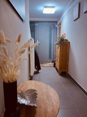 Foto - Familienfreundliches EFH mit Einbauküche, Garage & großem Garten