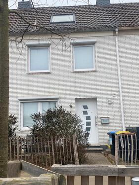 Foto - Modernisiertes Reihenmittelhaus - Vollständig Kernsaniert