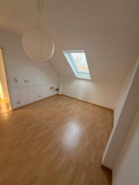 Foto - 1.5 Zimmer Dachgeschoßwohnung zur Miete in Oberhausen
