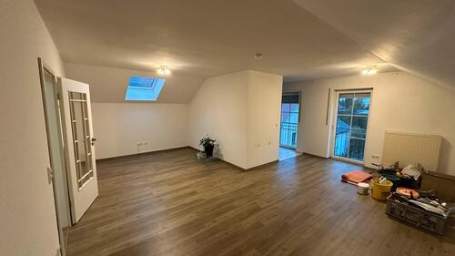 Foto - Helle 3 Zi.Whg. mit Küche und Balkon zu vermieten