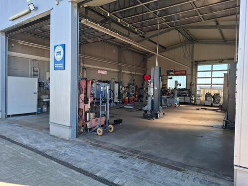 Foto - Kfz Werkstatt voll ausgestattet inkl. Kundenstamm zu vermieten