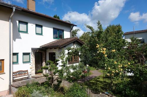 Foto - Ökologisch saniertes Reihenendhaus mit ruhigem Garten