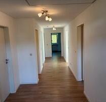 Attraktive, helle 3-Zimmer-Wohnung mit Balkon in ruhiger Lage - Marktrodach