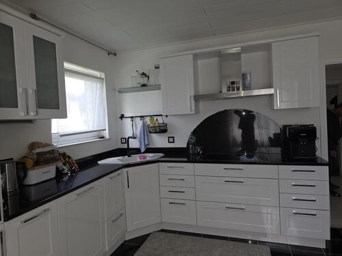 Foto - 6 Zimmer Mehrfamilienhaus, Wohnhaus in Langenhahn