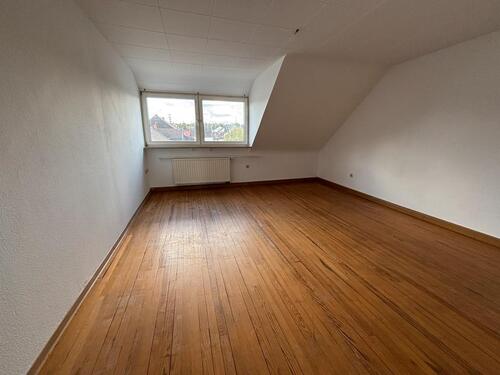 Foto - 3 Zimmer Dachgeschoßwohnung zur Miete in Ensdorf