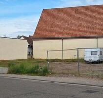 Parkfläche, Außenstellplatz, Parkplatz, Stellplatz zu vermieten. - Insheim