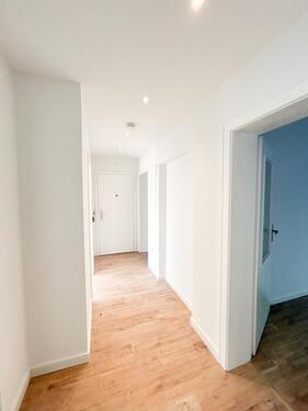 Foto - NEU SANIERT! Moderne 3-Raum-Wohunung mit EBK in bester Lage!