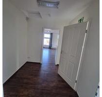 Ab sofort zum vermieten - 850,00&nbsp;EUR Kaltmiete, ca.&nbsp; 100,00&nbsp;m&sup2; in Weener (PLZ: 26826)