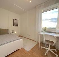 Ein Zimmer frei in großer 6-Zimmer-WG in Frankfurt am Main – Wasgaustraße 47!