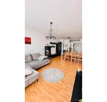 Helle Wohnung mit großem Balkon am Mainufer 63qm - Offenbach am Main