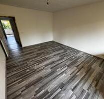 **HELLE APARTMENT MIT BADEWANNE UND BALKON** - Bergheim