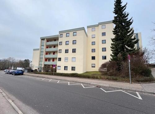 Foto - Renovierte 3-Zimmerwohnung mit TG-Stellplatz