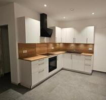 Erstbezug:Helle 3,5-Zimmer Wohnung mit Terrasse, Küche, 2Stellpl. - Rottenburg an der Laaber