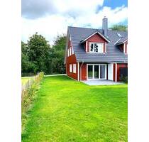 Exklusive 3,5 Zimmer-Terrassenwohnung - Blekendorf