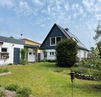 Siedlungshaus - zentral, saniert, großer Garten, Doppelgarage - Gifhorn