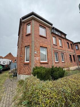 Foto - Kernsaniertes Dreifamilienhaus in Hagenow